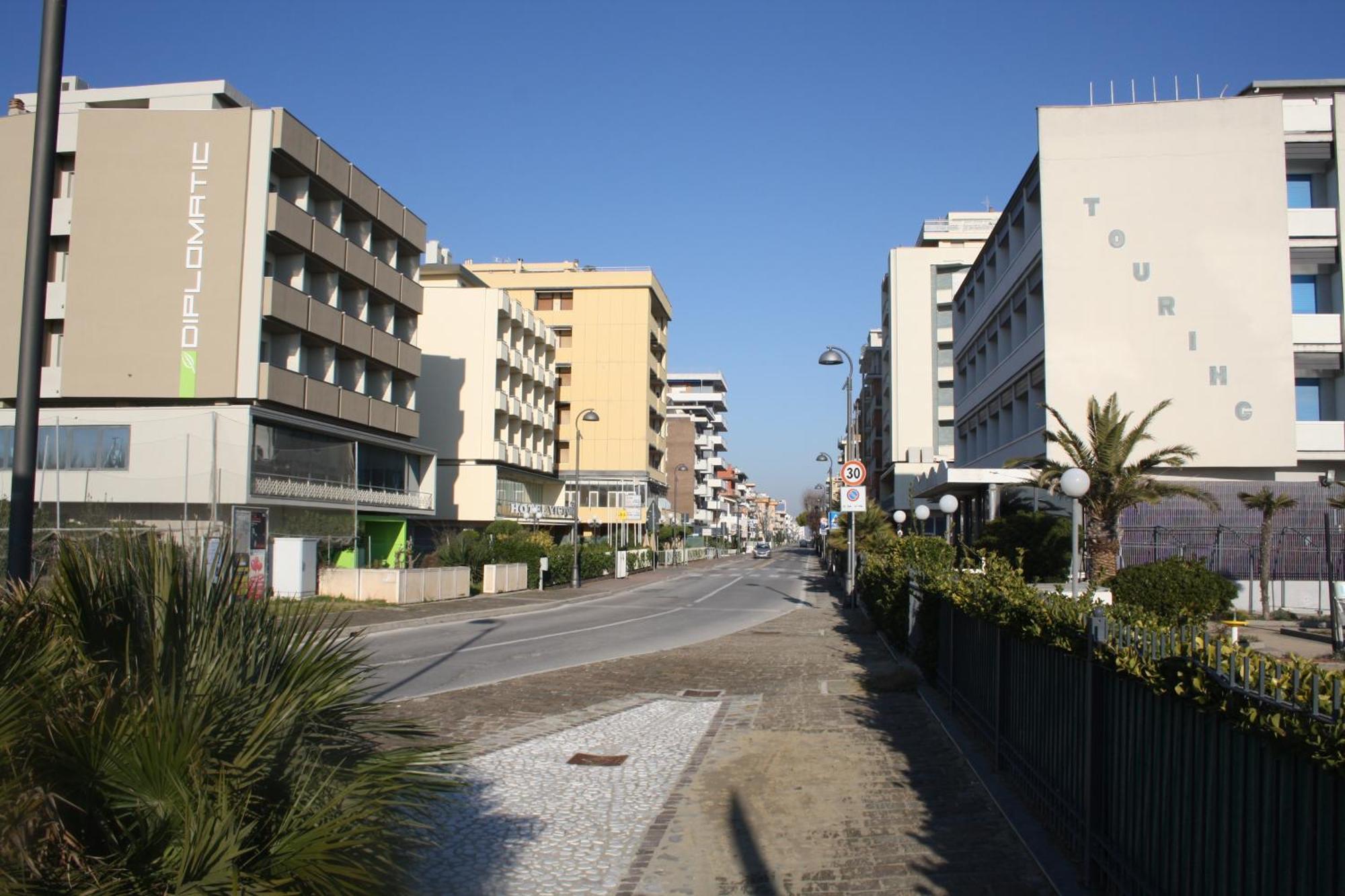 Hotel Diplomatic Bellaria-Igea Marina Exterior foto